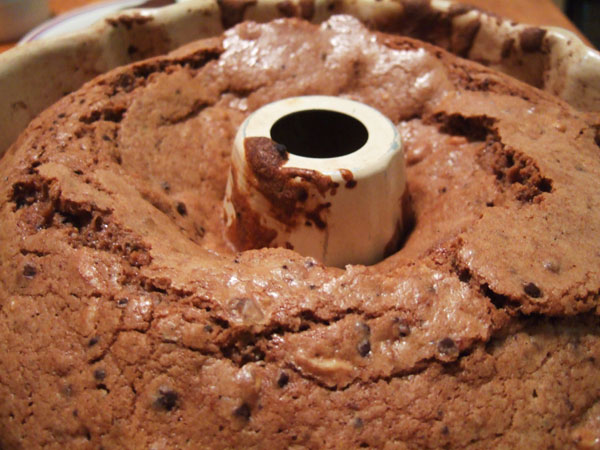 Old Fashioned Tunnel Of Fudge Cake